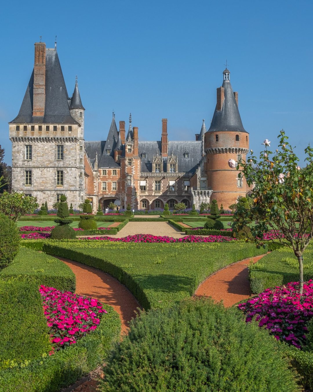 Jardins du château de Maintenon situé au bord de l'Eure, dans la commune française de Maintenon en Eure-et-Loir